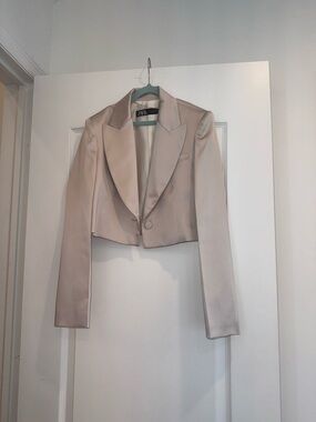 Zara Satin Cropped Blazer in Light Cream